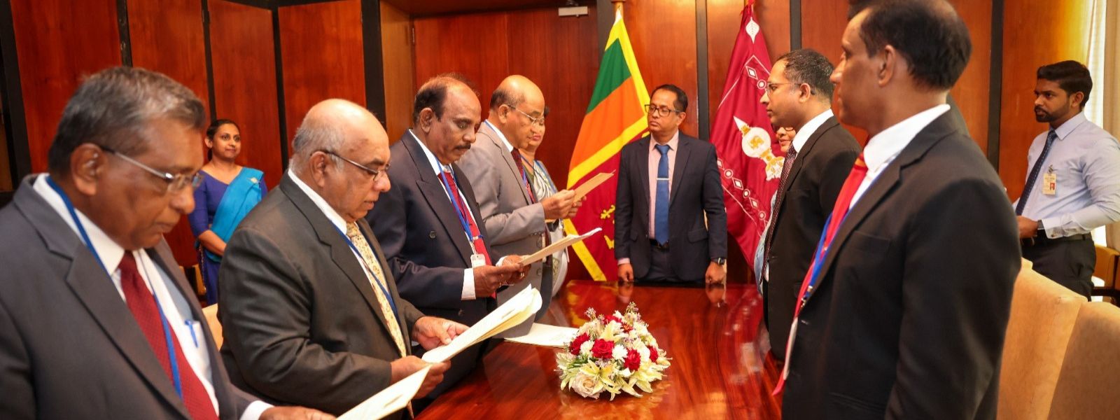 New Audit Service Commission Members Take Oath